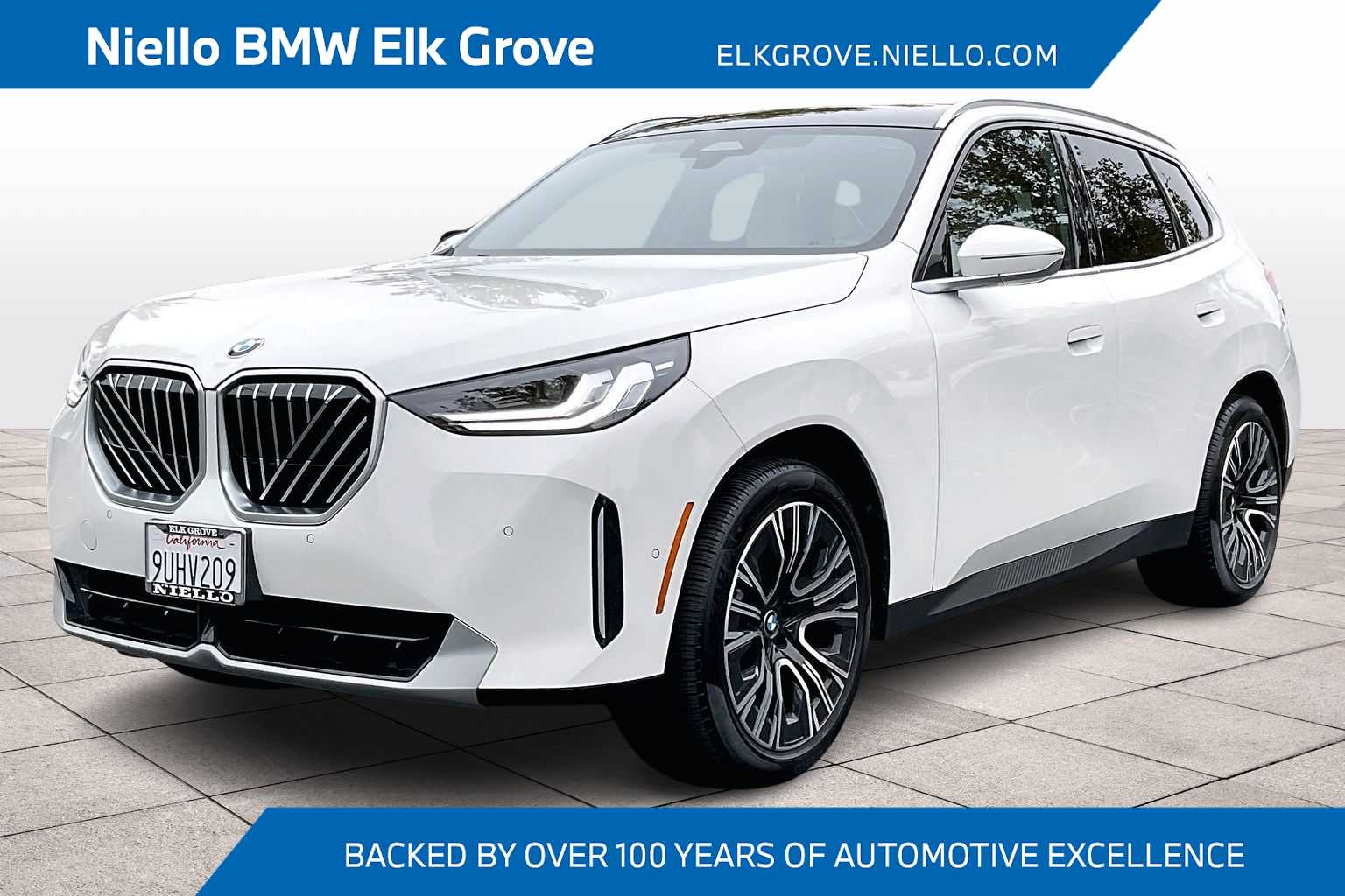 2025 BMW X3 30's photo