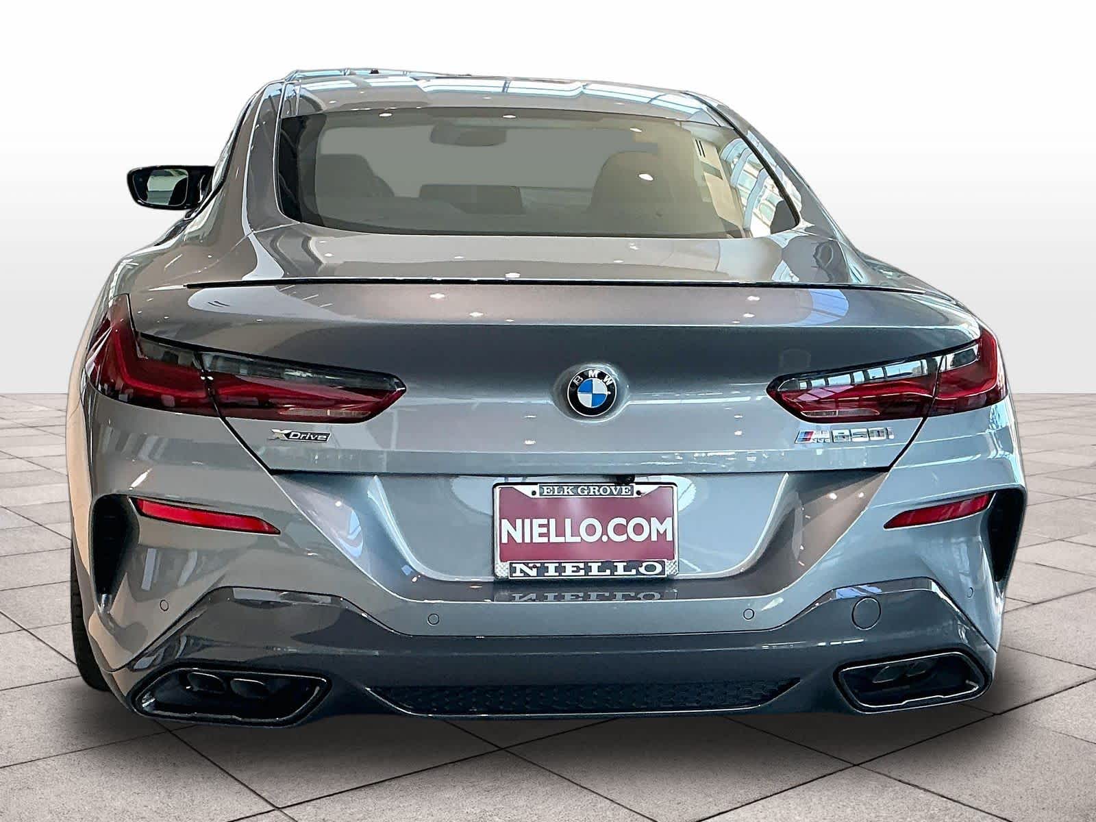2026 BMW 8 Series M850i - Photo 6