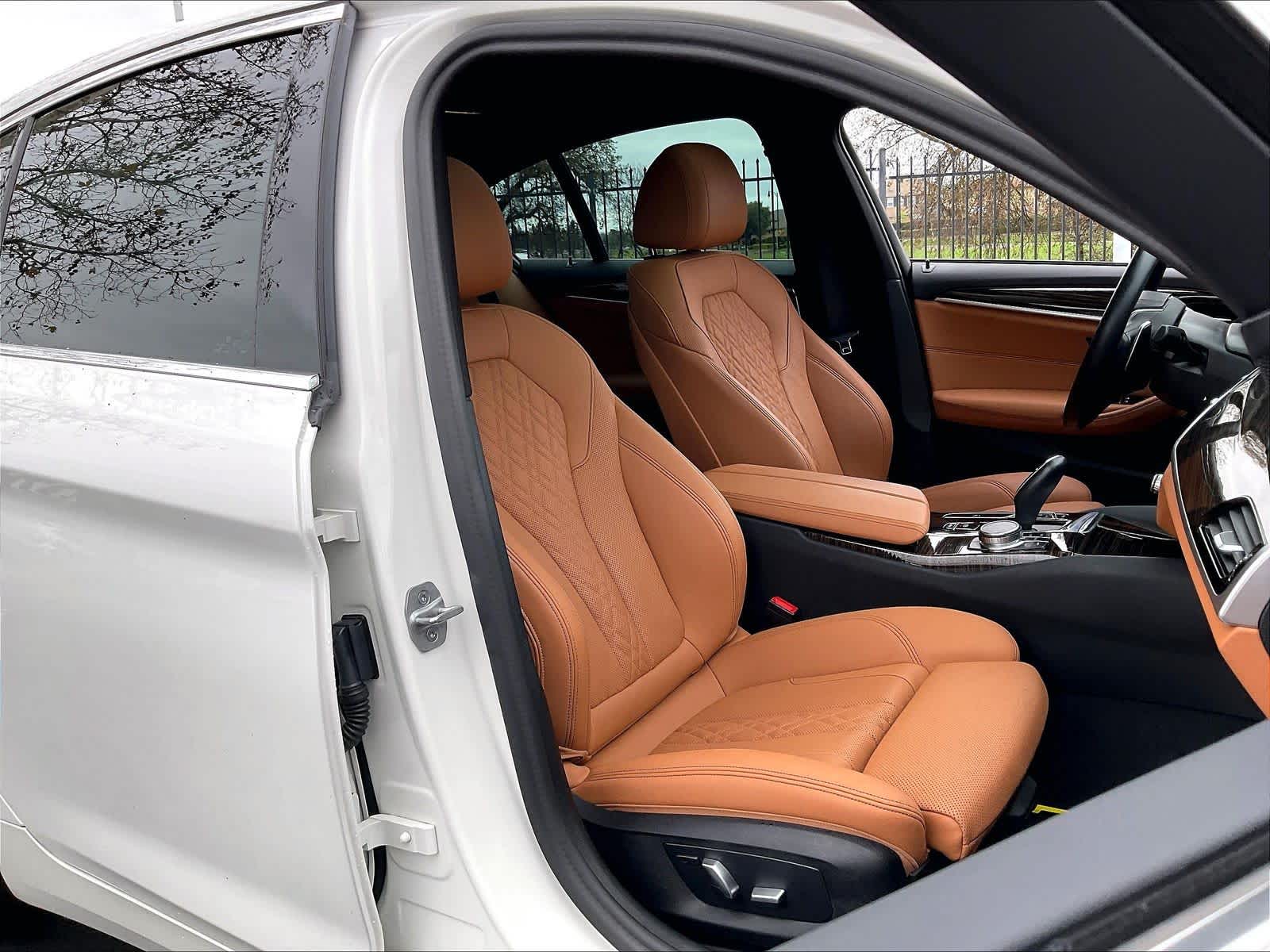 2023 BMW 540i 540i photo 3