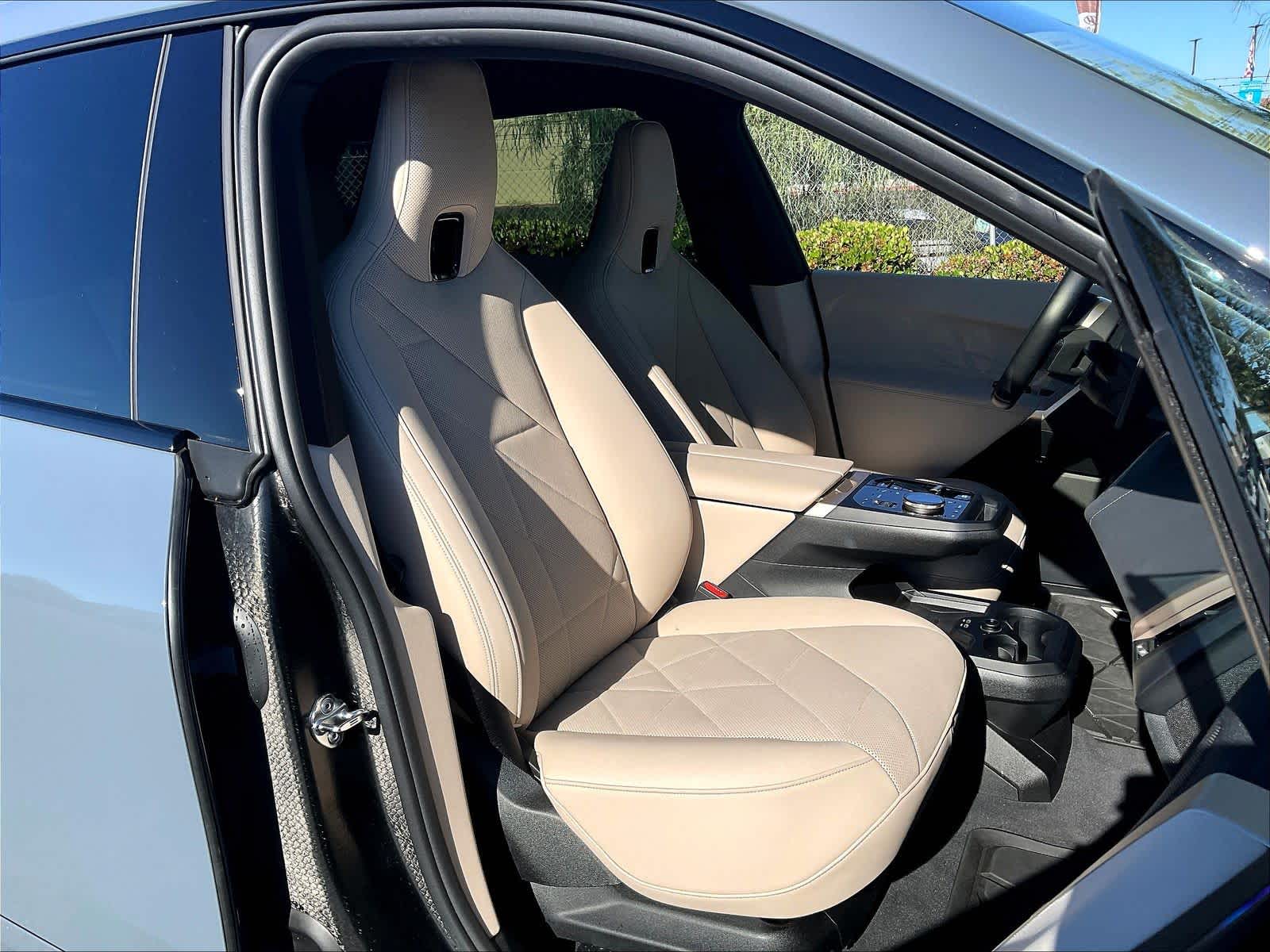 2026 BMW iX xDrive45 xDrive45 photo 3