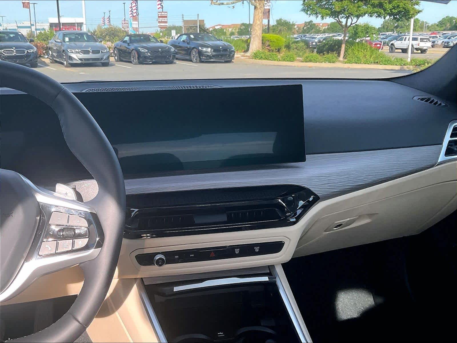 2025 BMW 330i 330i photo 6