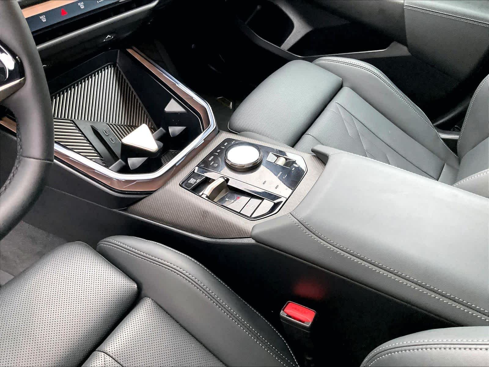 2025 BMW X3 30 - Photo 16