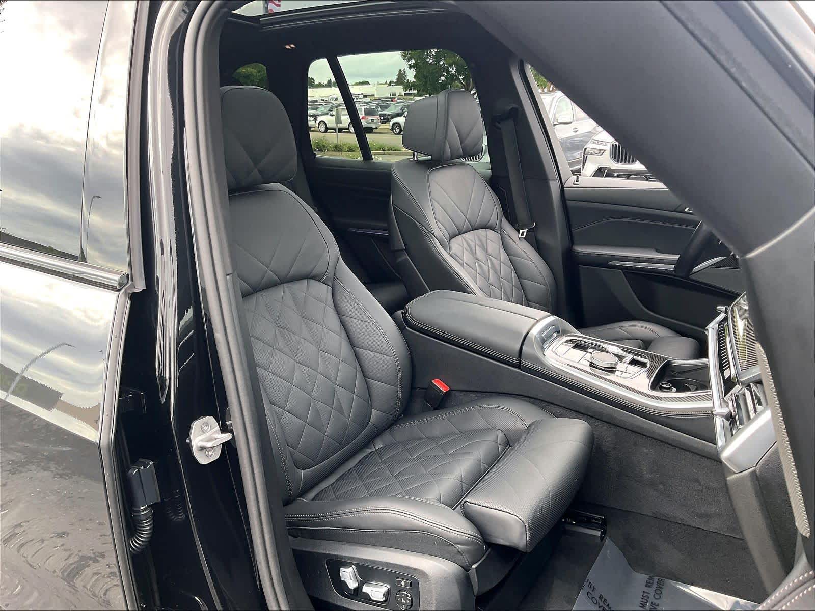 2024 BMW X5 M60i M60i photo 3