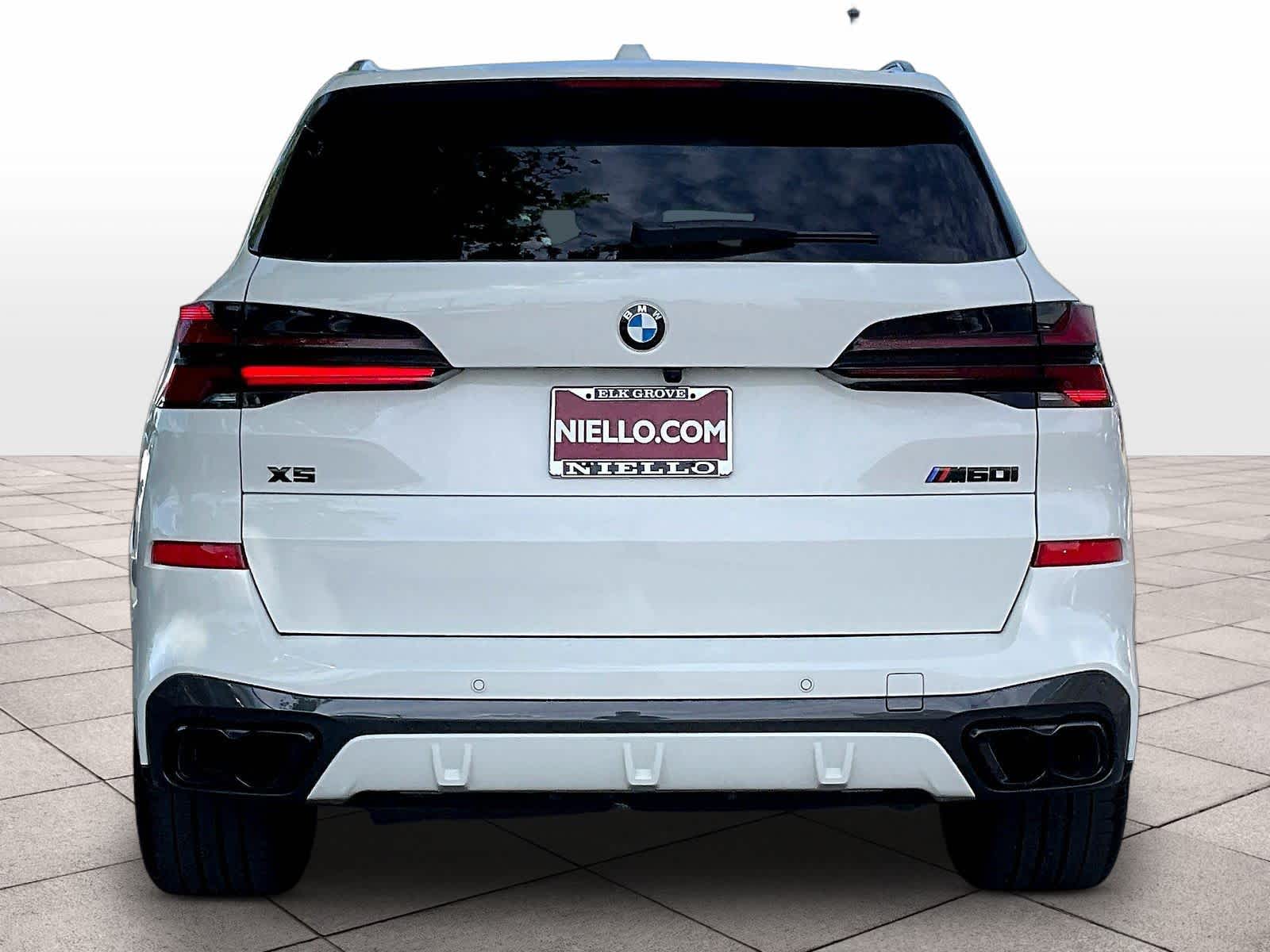 2025 BMW X5 M60i M60i photo 4