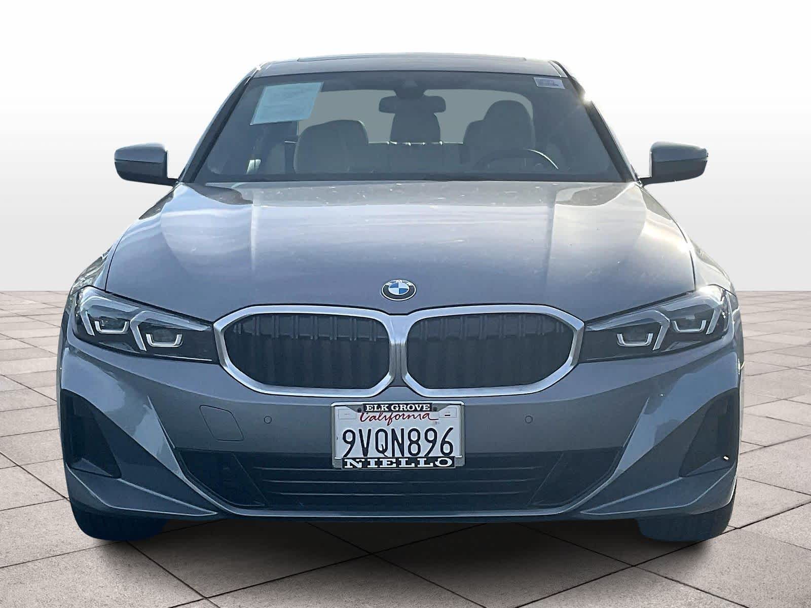 2025 BMW 330i 330i photo 2