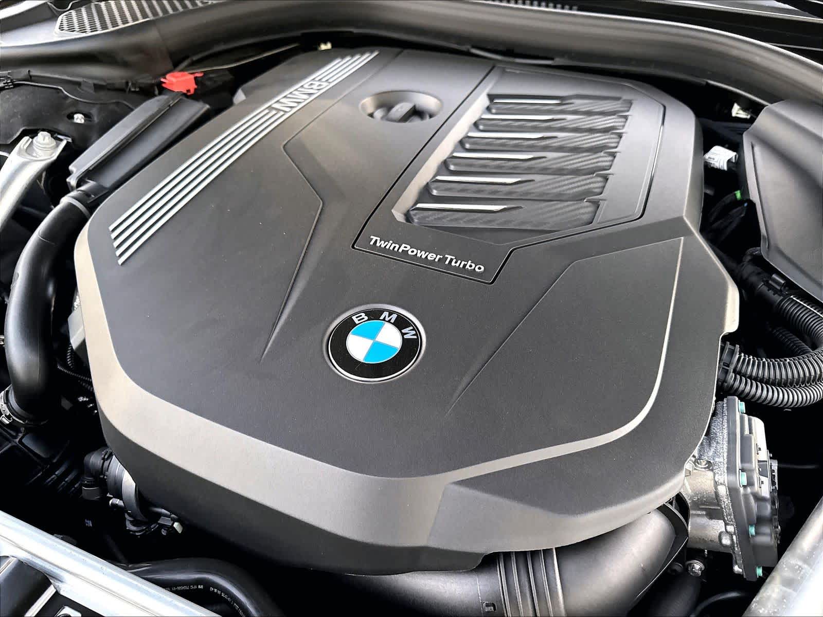 2026 BMW 8 Series 840i - Photo 32