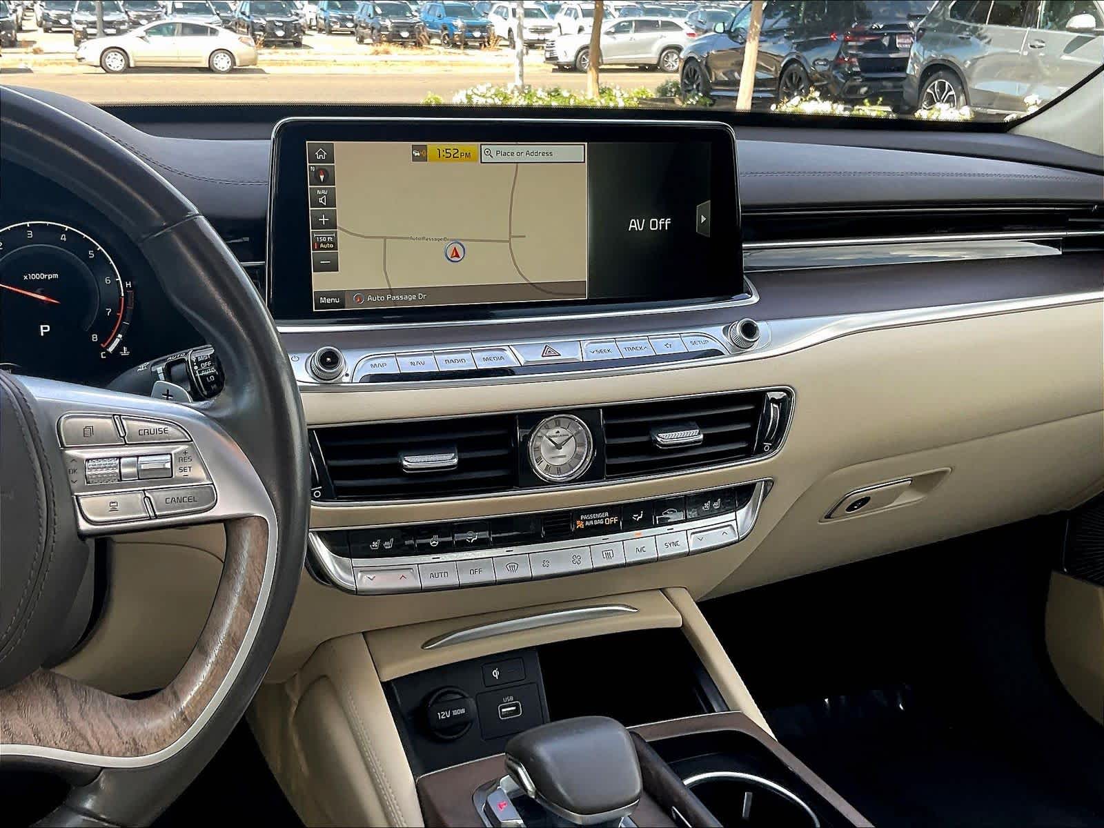2019 Kia K900 Luxury photo 6