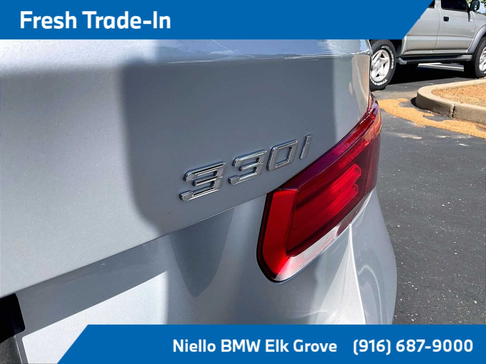 2017 BMW 330i xDrive 330i xDrive photo 3