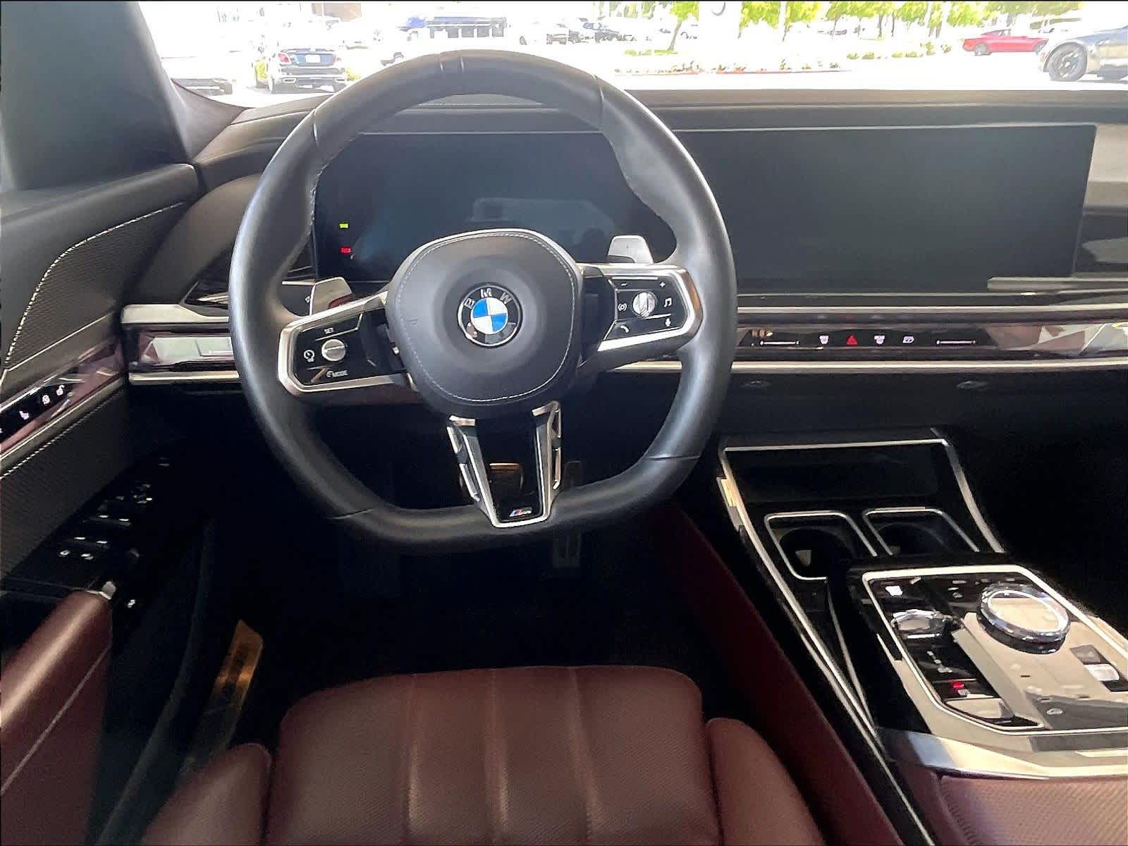 2025 BMW 740i 740i photo 5