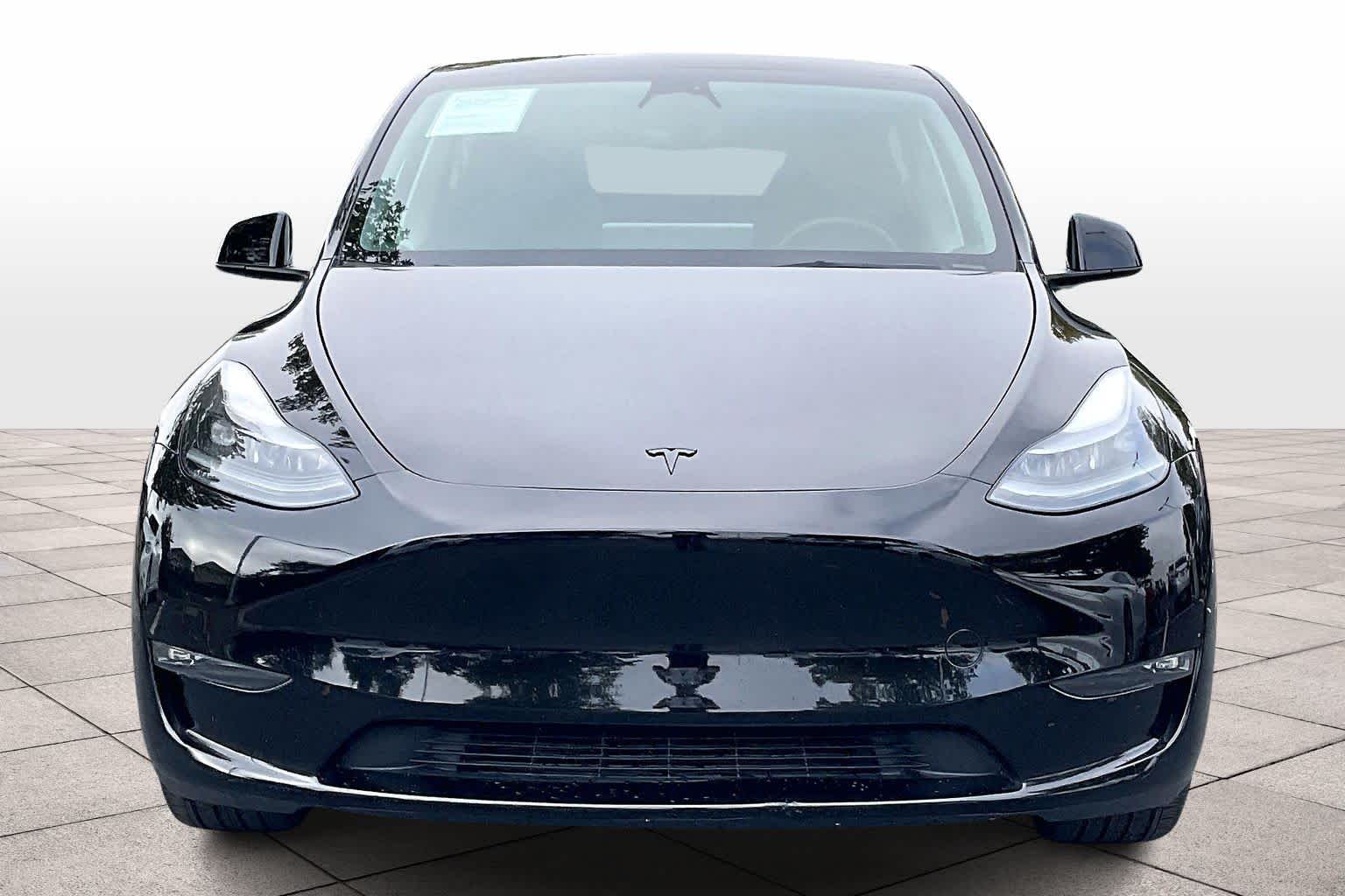 2023 Tesla Model Y Long Range photo 2