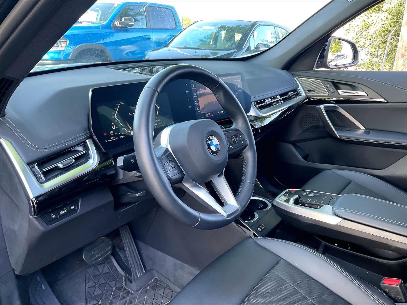 2026 BMW X1 xDrive28i xDrive28i photo 3