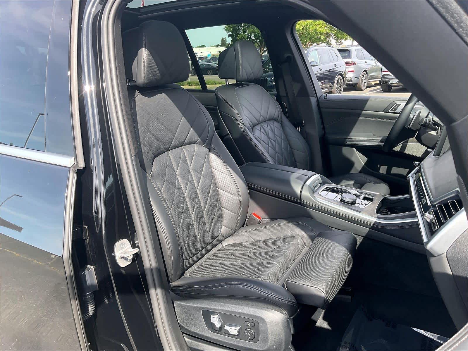 2024 BMW X5 xDrive40i xDrive40i photo 3