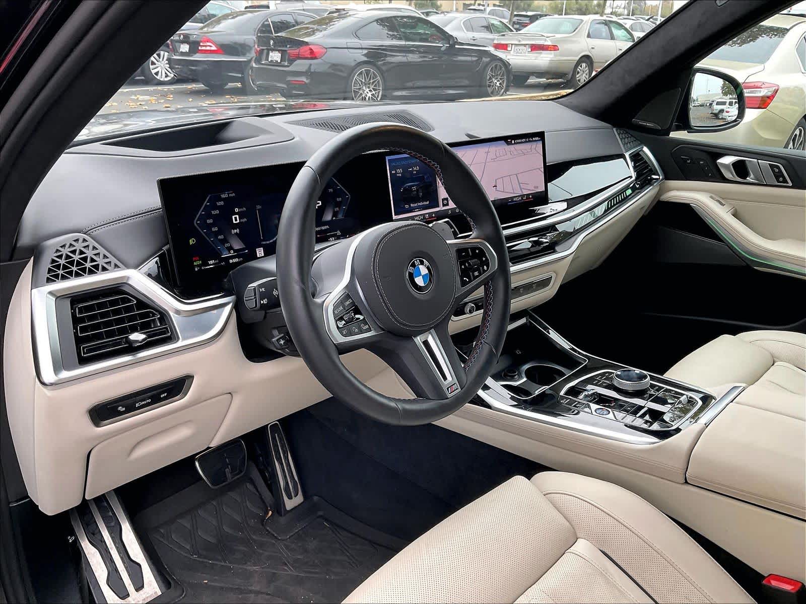 2025 BMW X7 M60i - Photo 14