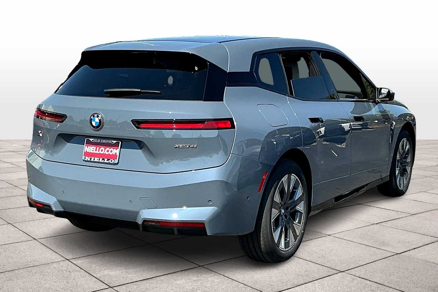 2026 Bmw iX photo 4