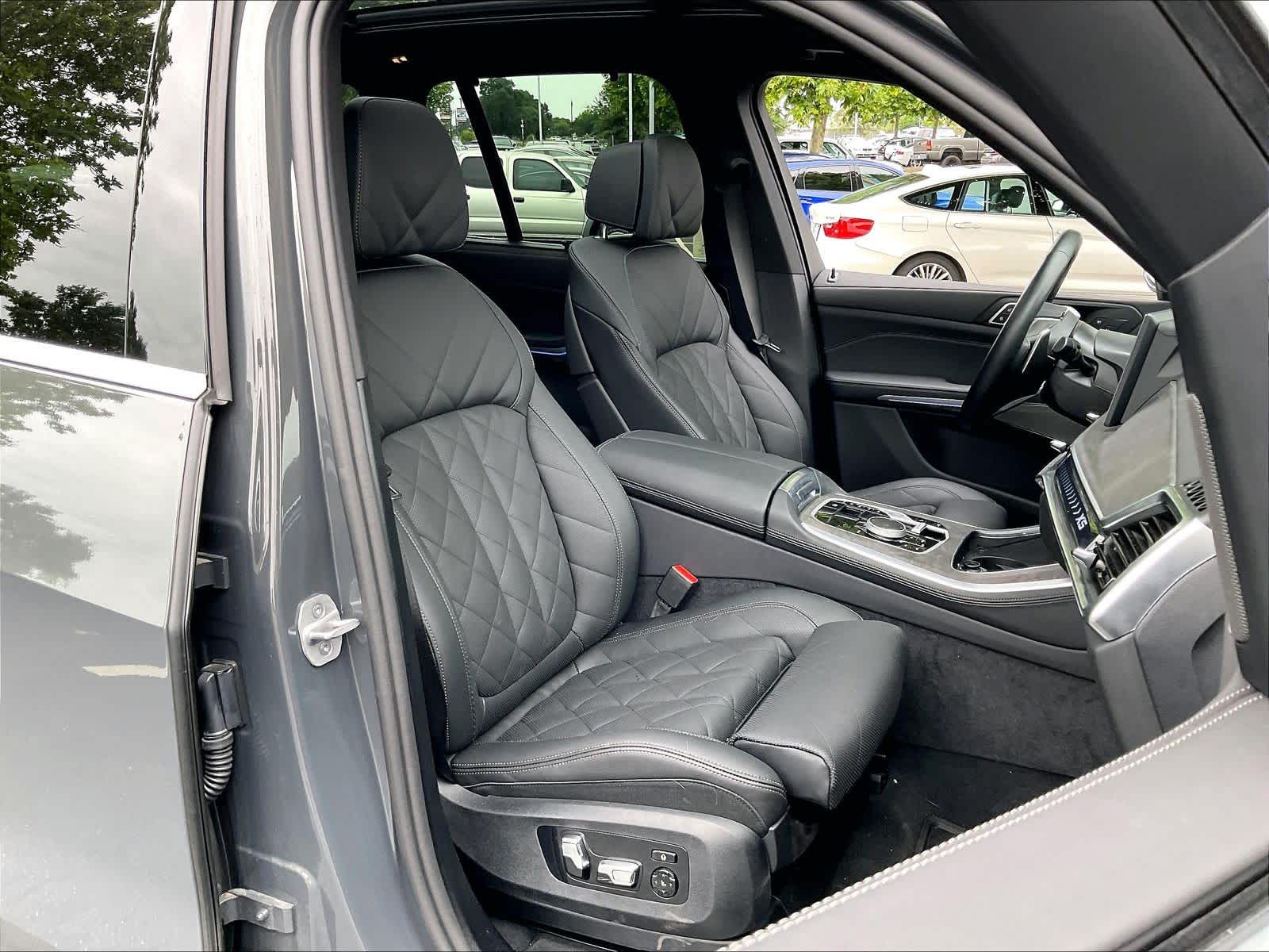 2026 BMW X5 xDrive40i xDrive40i photo 6