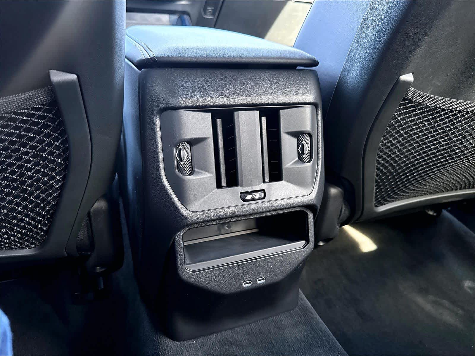 2026 BMW X3 30 - Photo 17