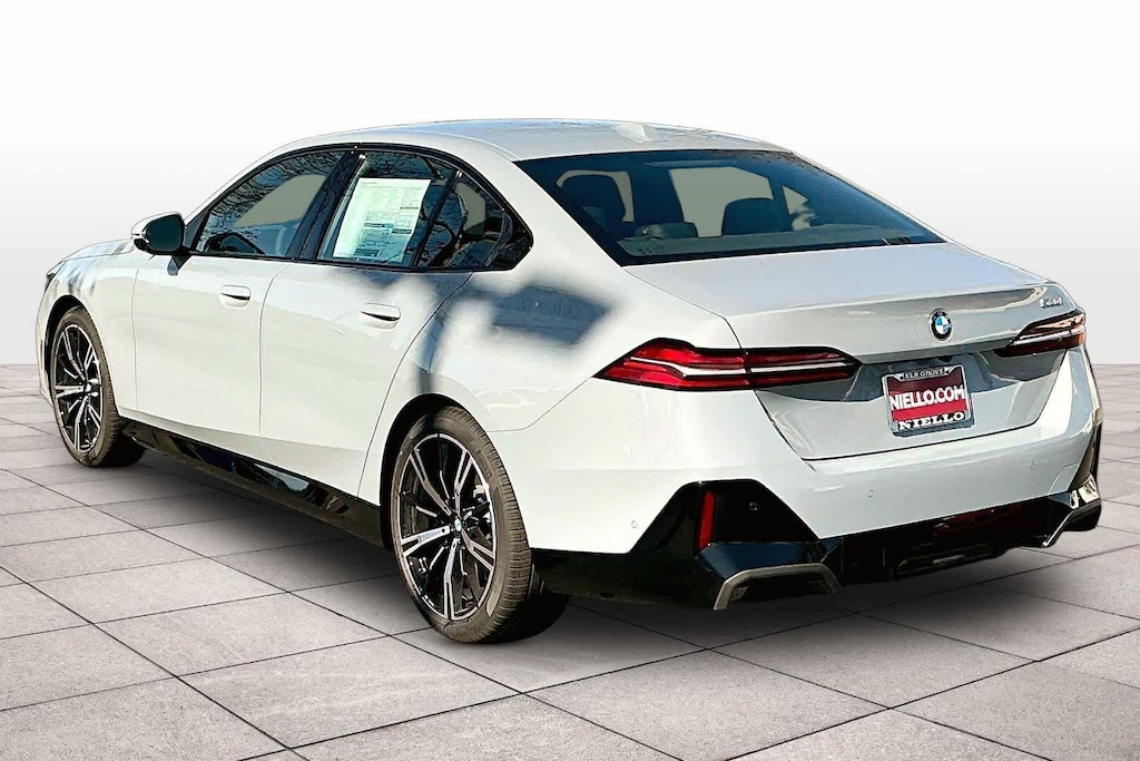 New 2026 BMW 5 Series 530i Sedan