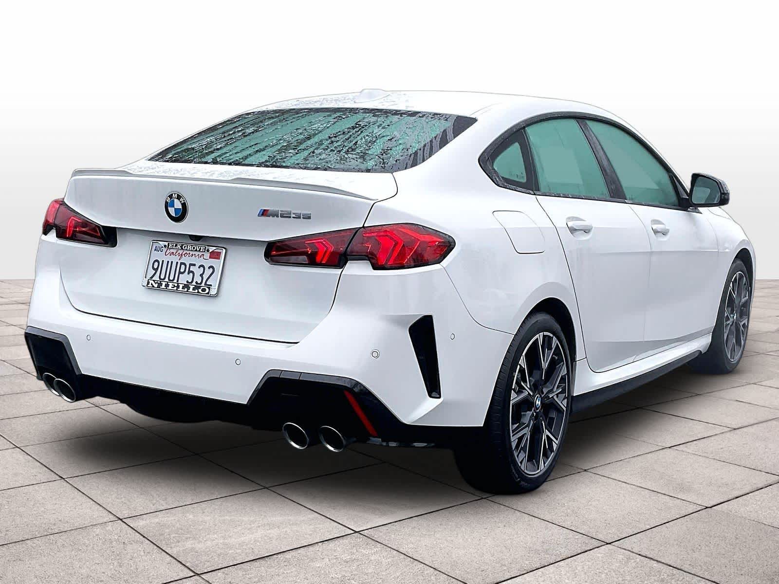 2025 BMW 2 Series M235 - Photo 12