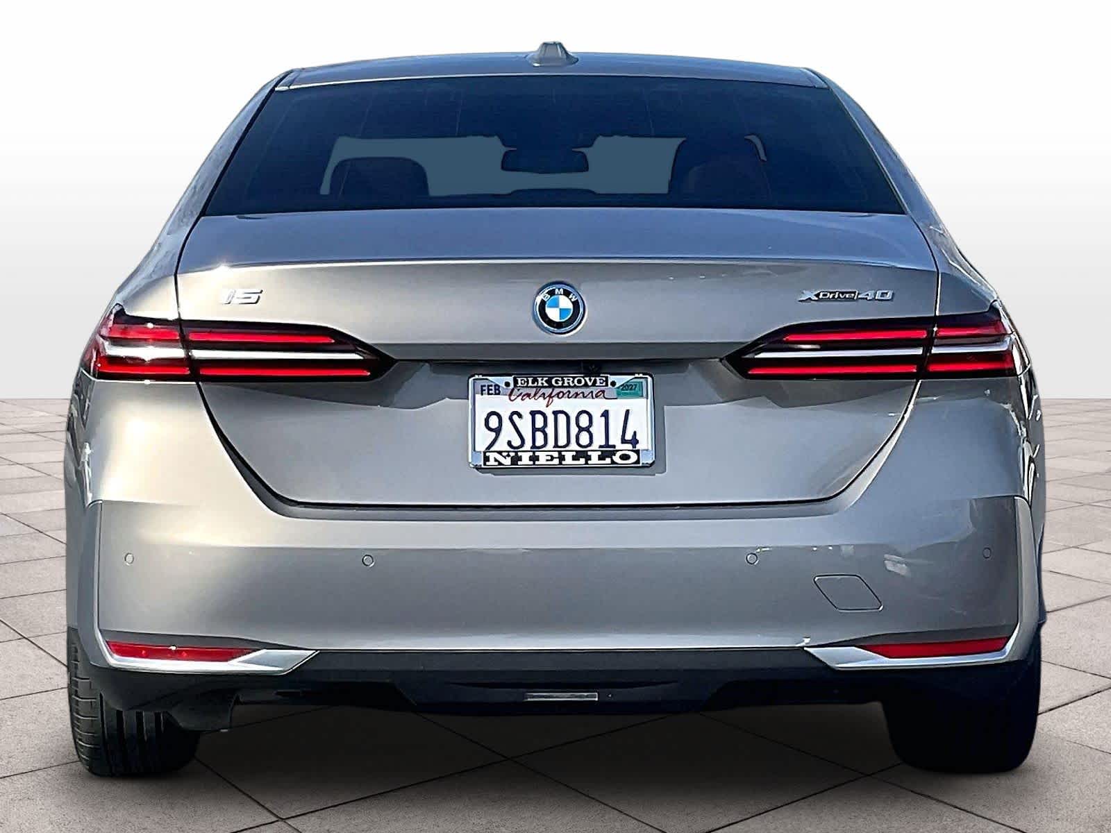 2025 BMW i5 xDrive40 photo 4