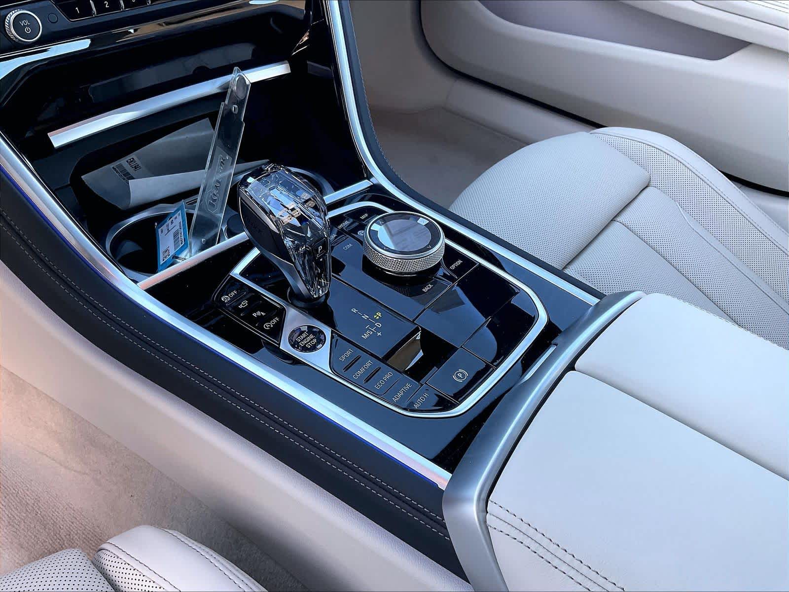 2026 BMW 8 Series 840i - Photo 10