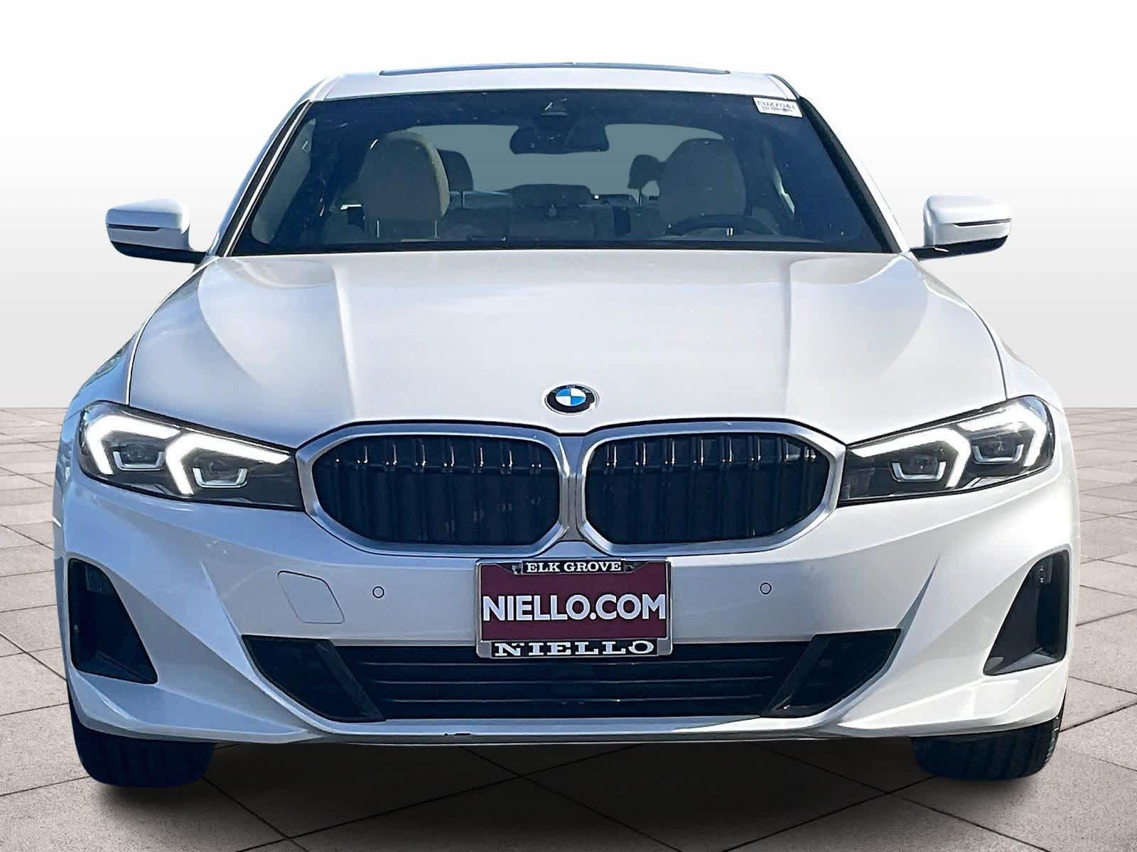 2025 BMW 330i 330i photo 2