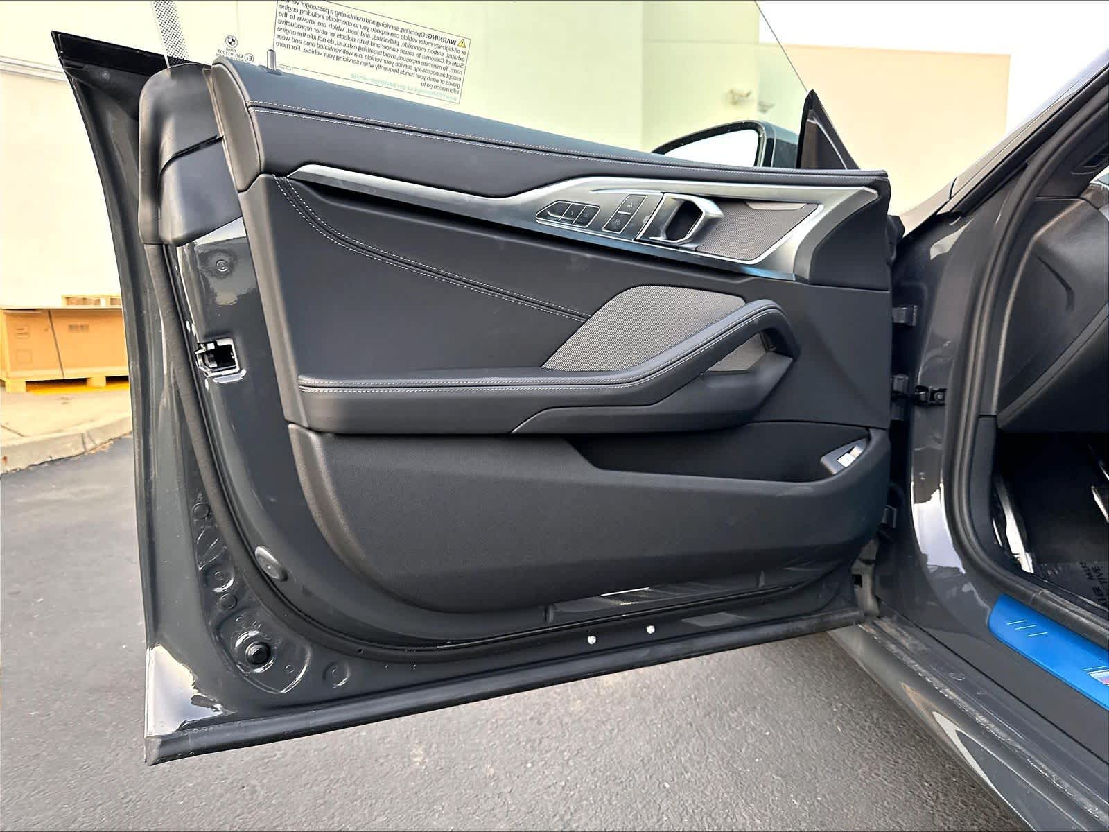 2026 BMW 8 Series 840i - Photo 25