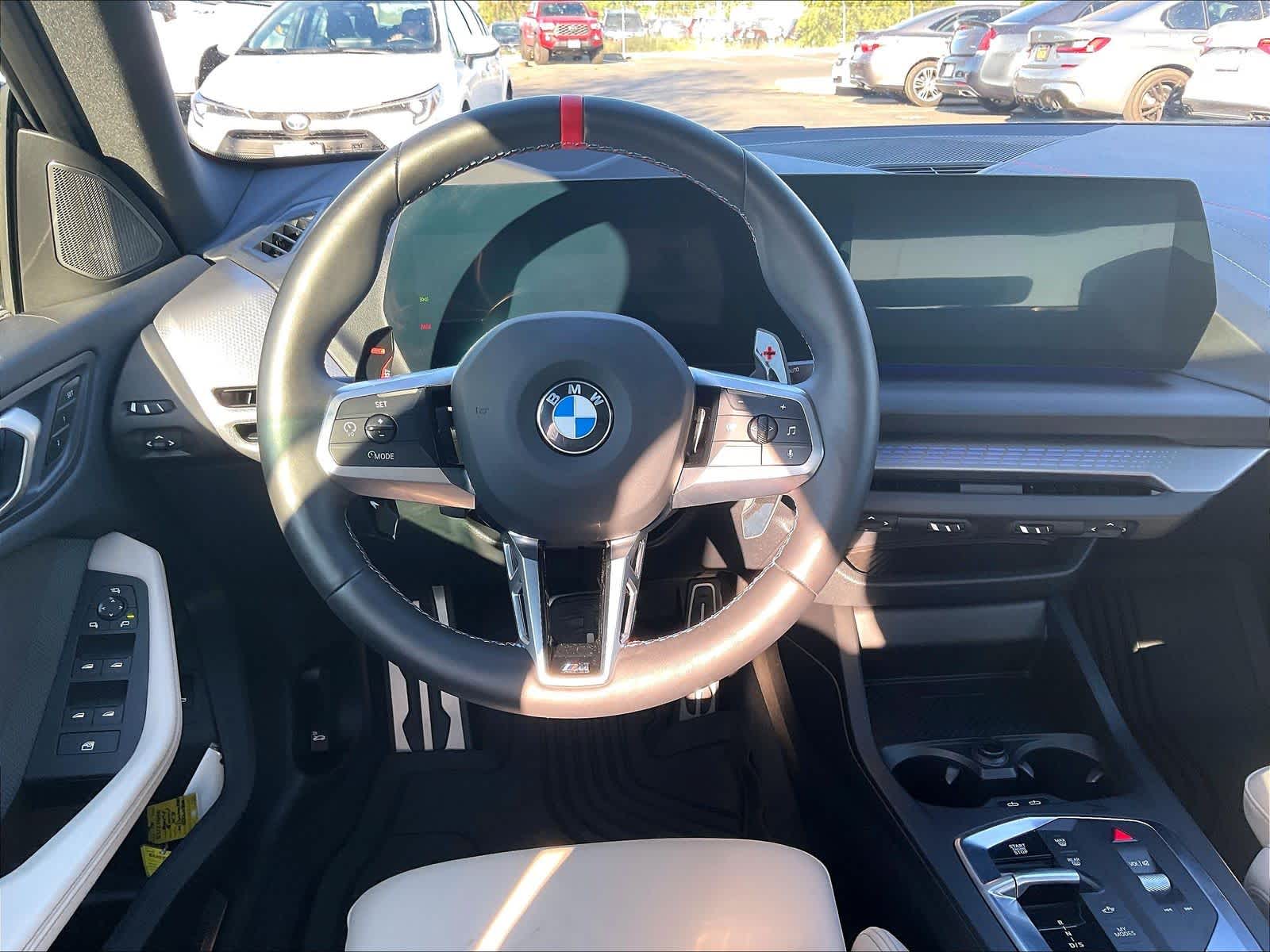 2025 BMW M235 xDrive M235 xDrive photo 4