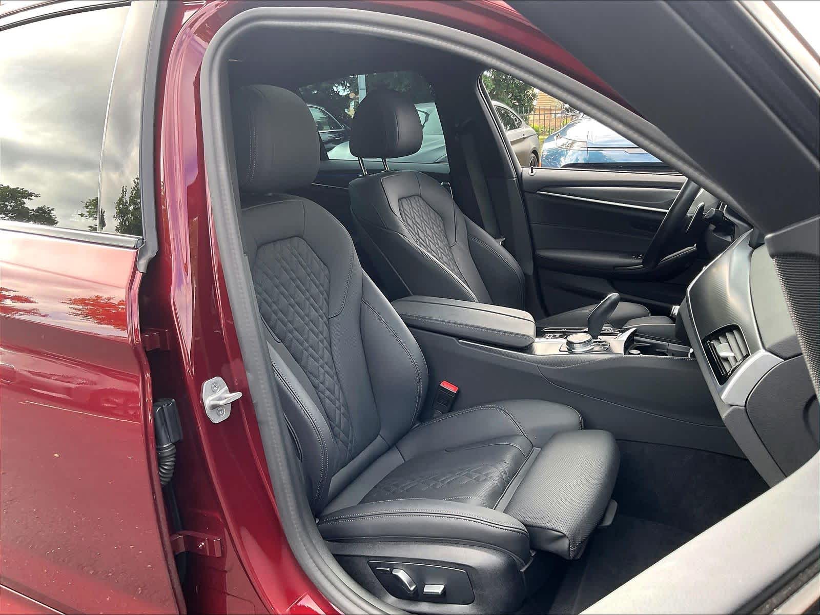 2023 BMW 530i 530i photo 3