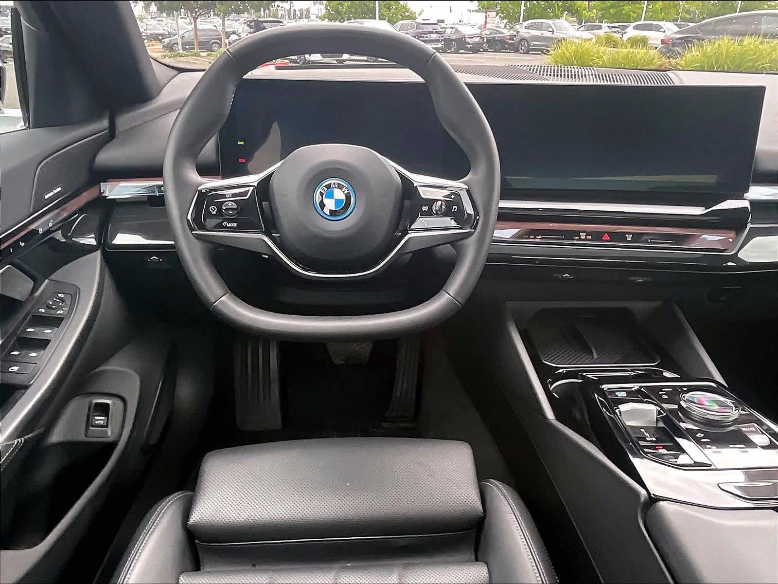 2024 BMW i5 eDrive40 photo 5