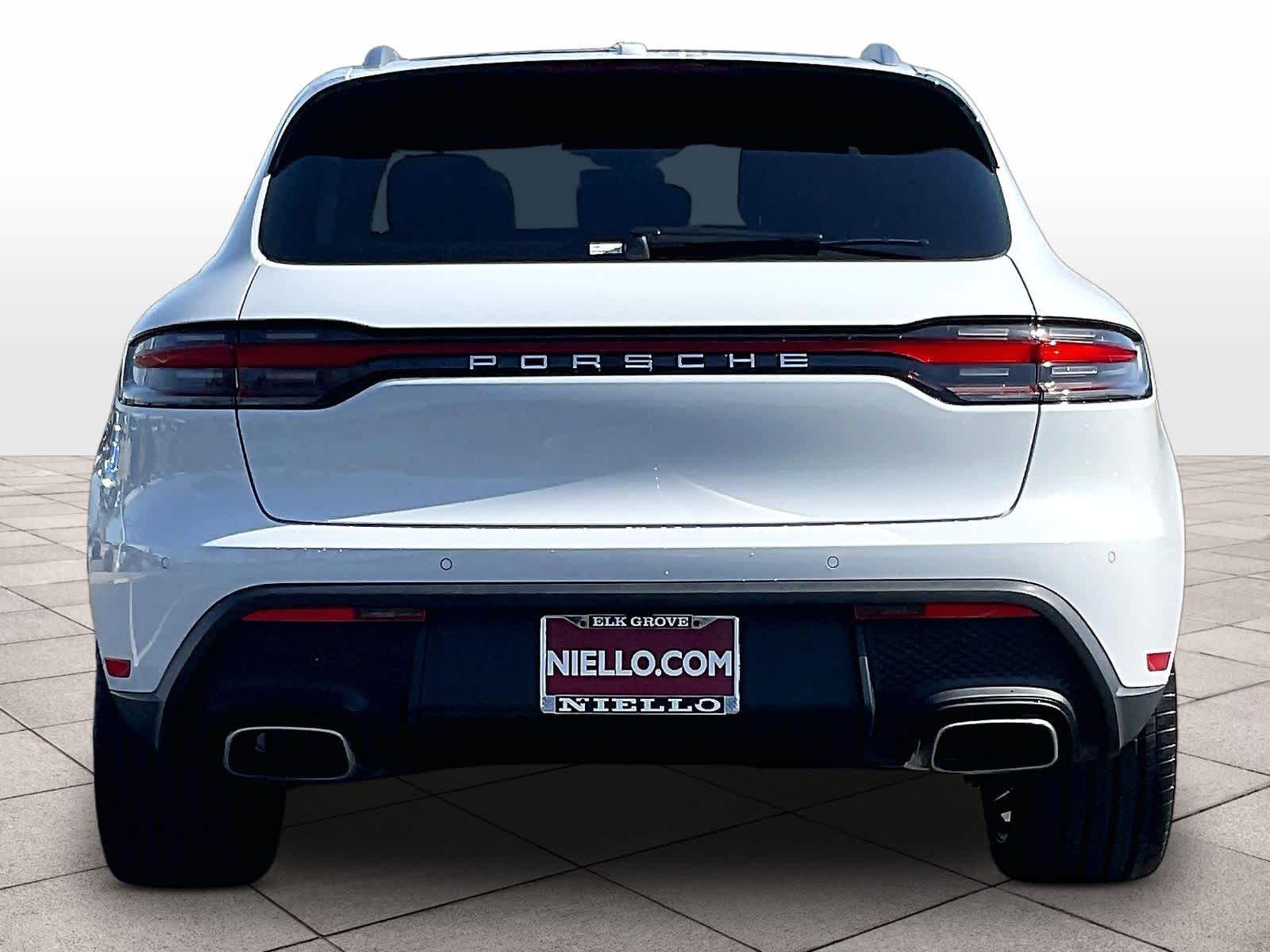 2024 Porsche Macan photo 4