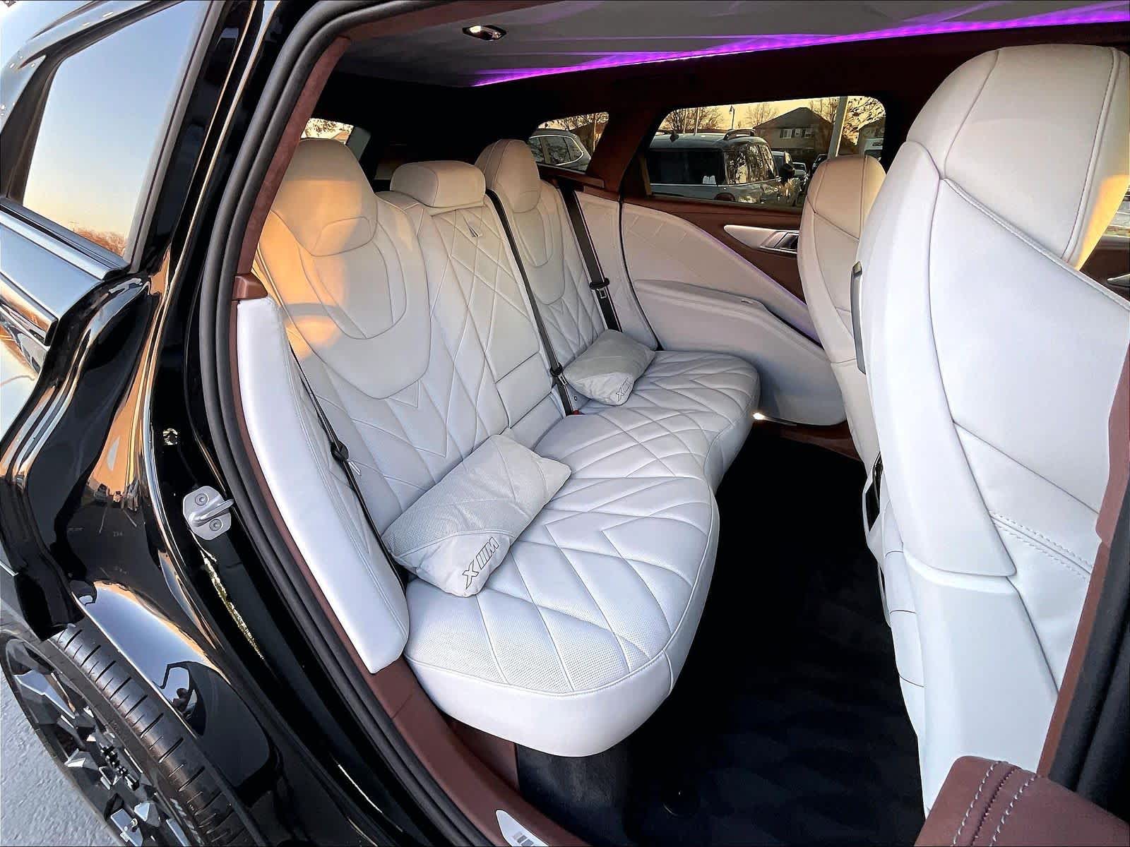 2025 BMW XM Base - Photo 27