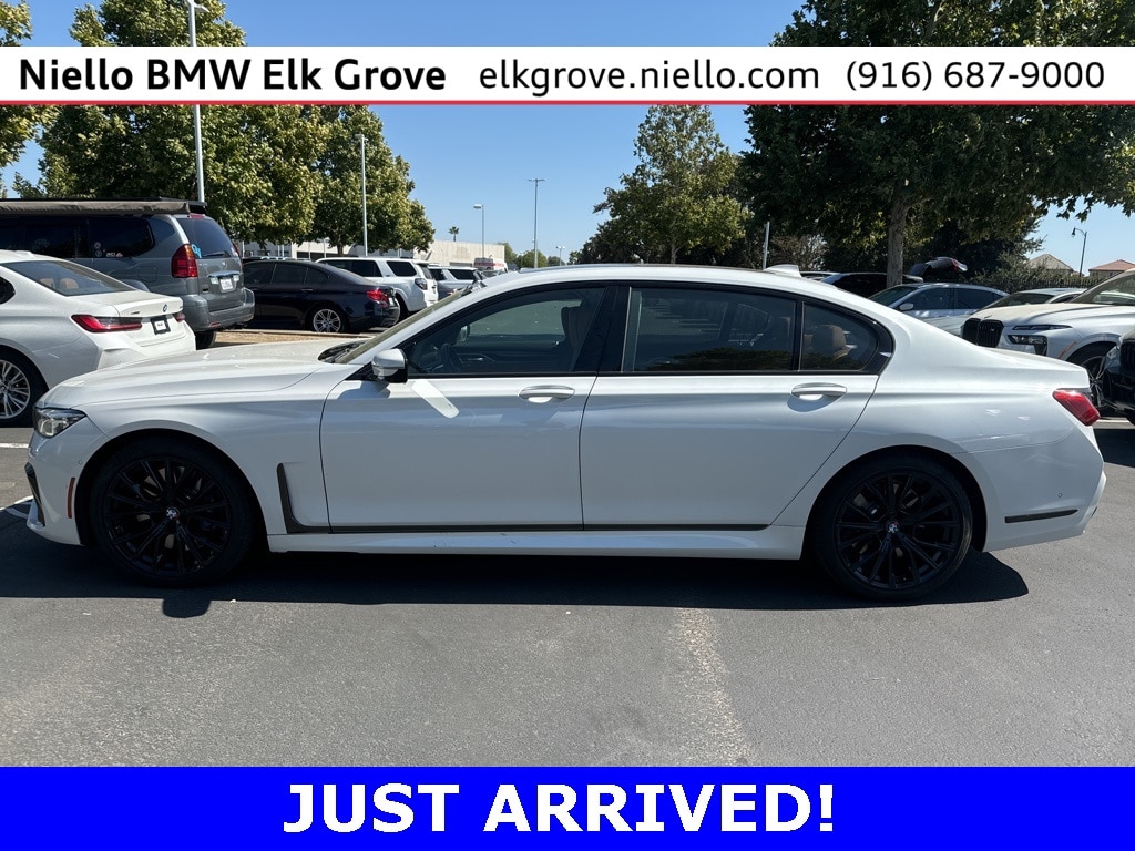 Used 2022 BMW 7 Series 740i with VIN WBA7T2C06NCG82384 for sale in Elk Grove, CA