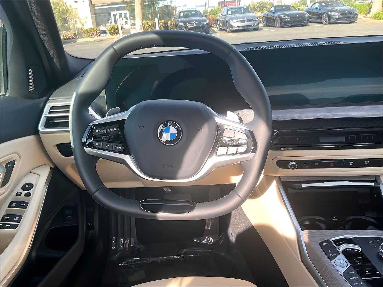 2025 BMW 330i 330i photo 5