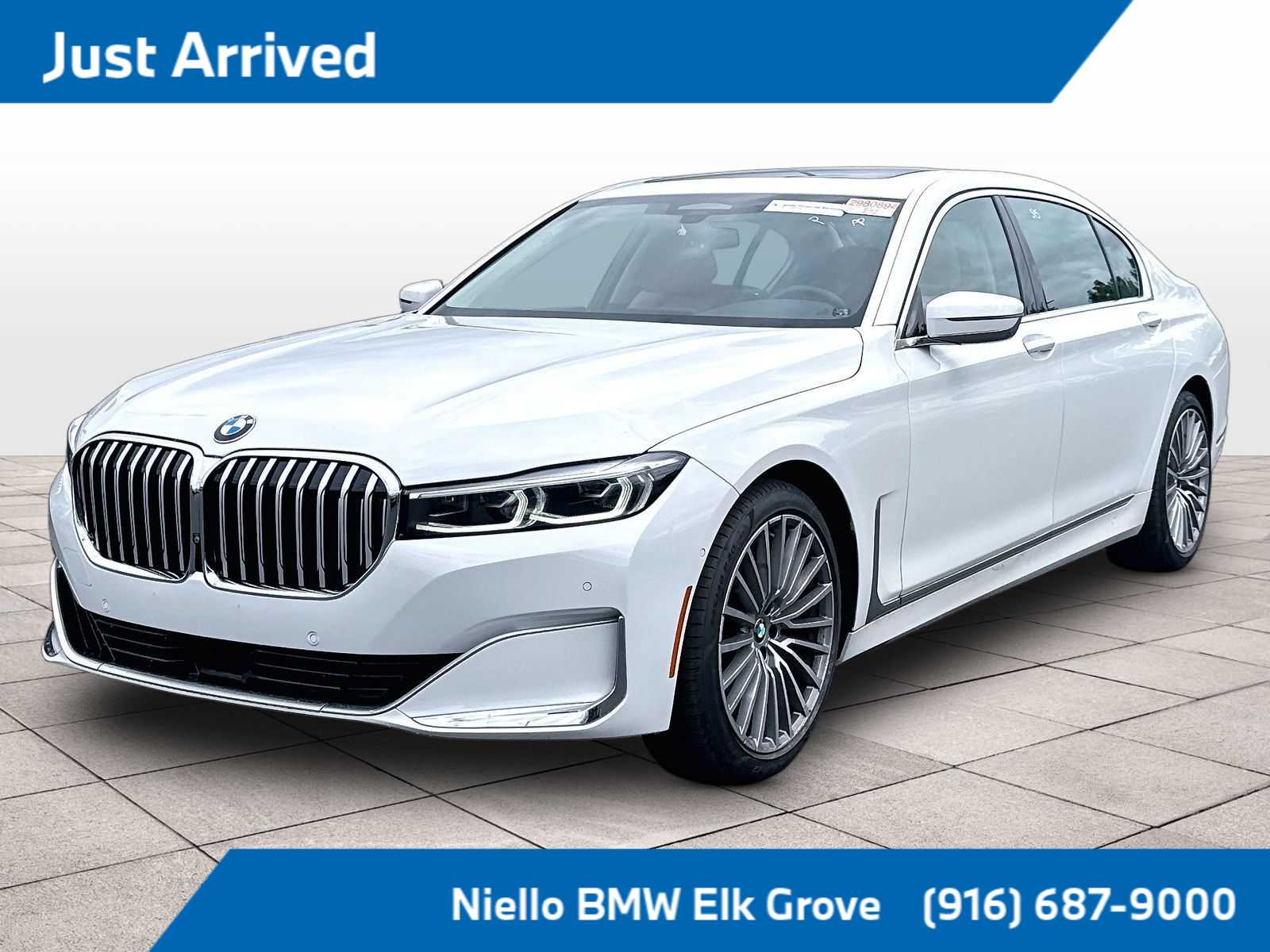 2022 BMW 7 Series 740i's photo