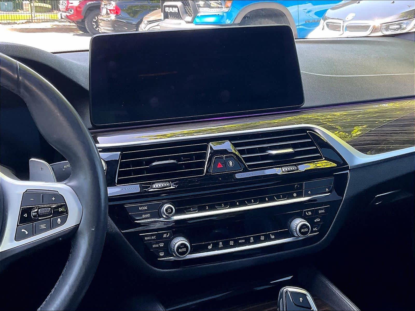 2021 BMW 530i 530i photo 6