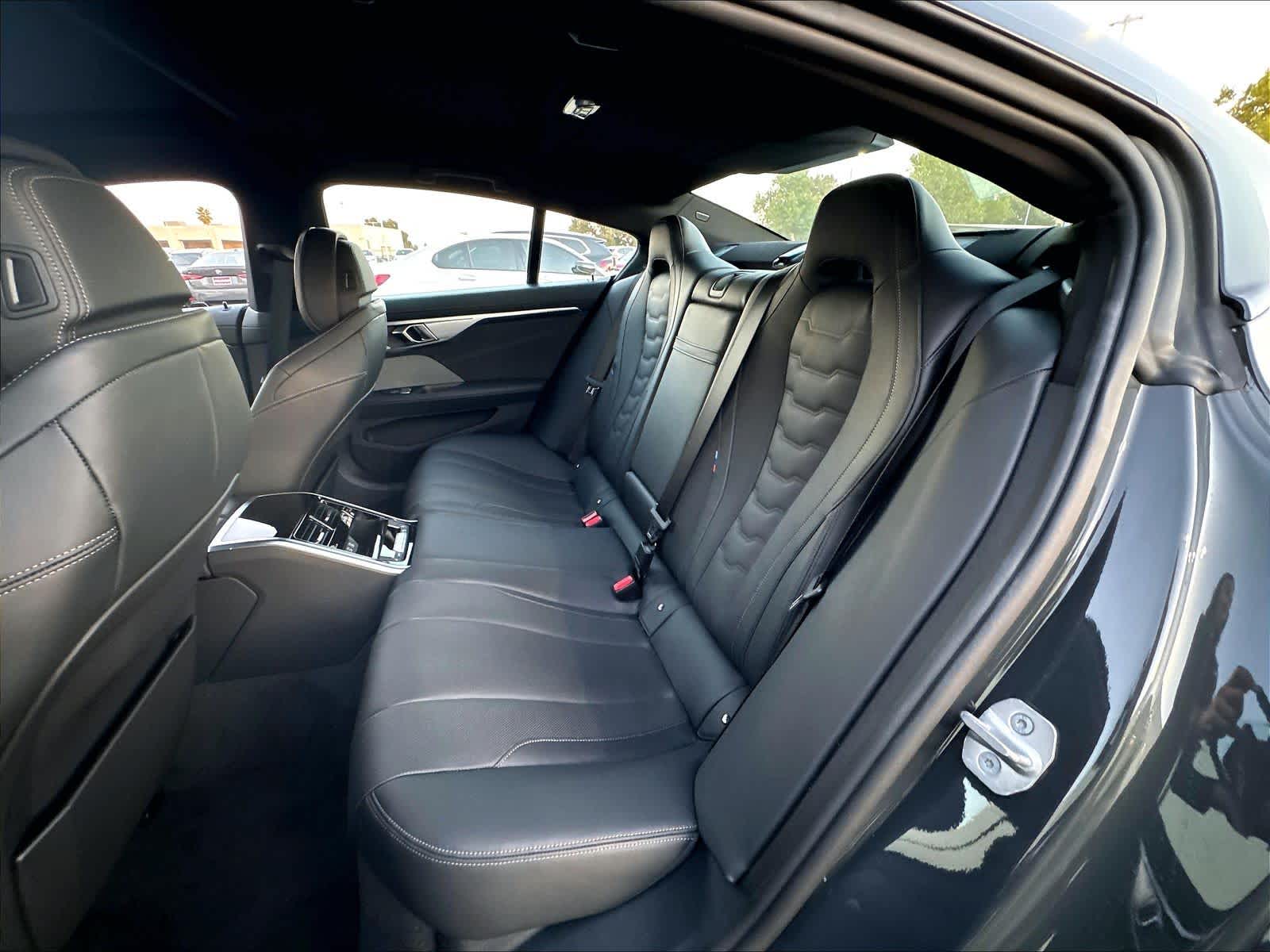 2026 BMW 8 Series 840i - Photo 27