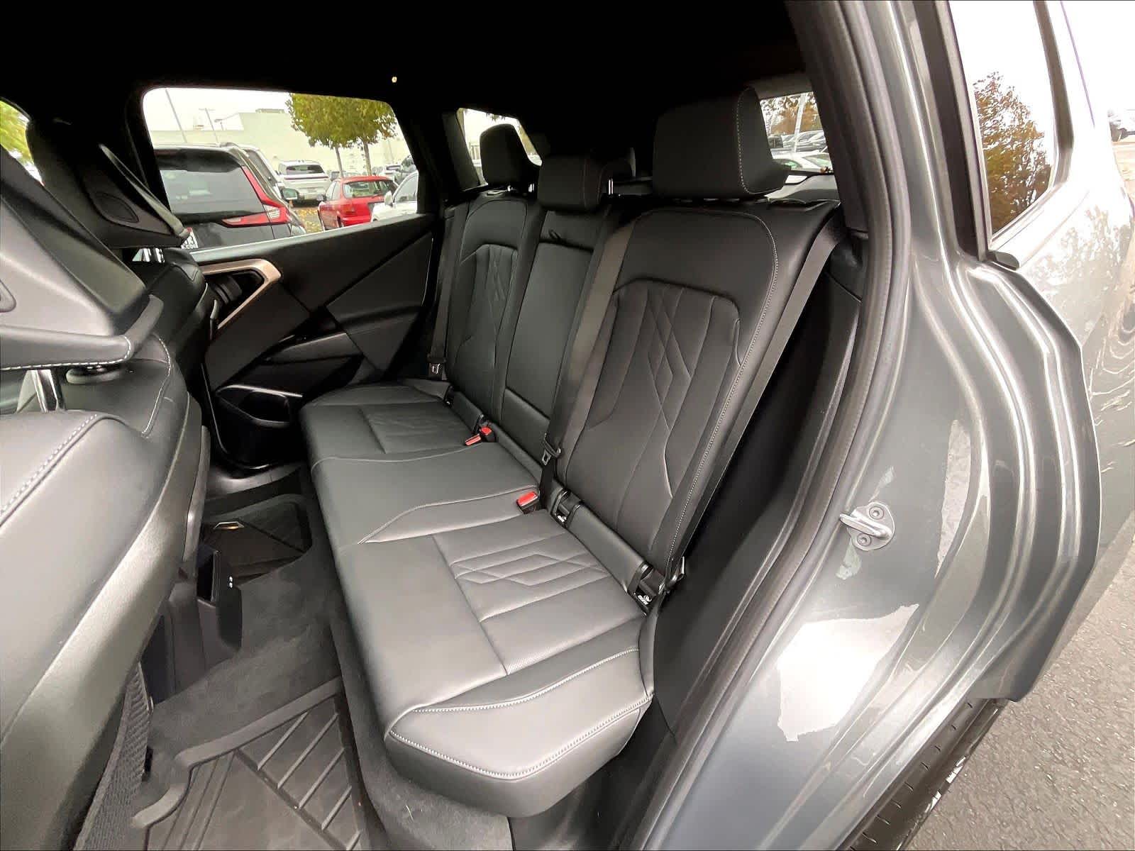 2025 BMW X3 30 - Photo 25