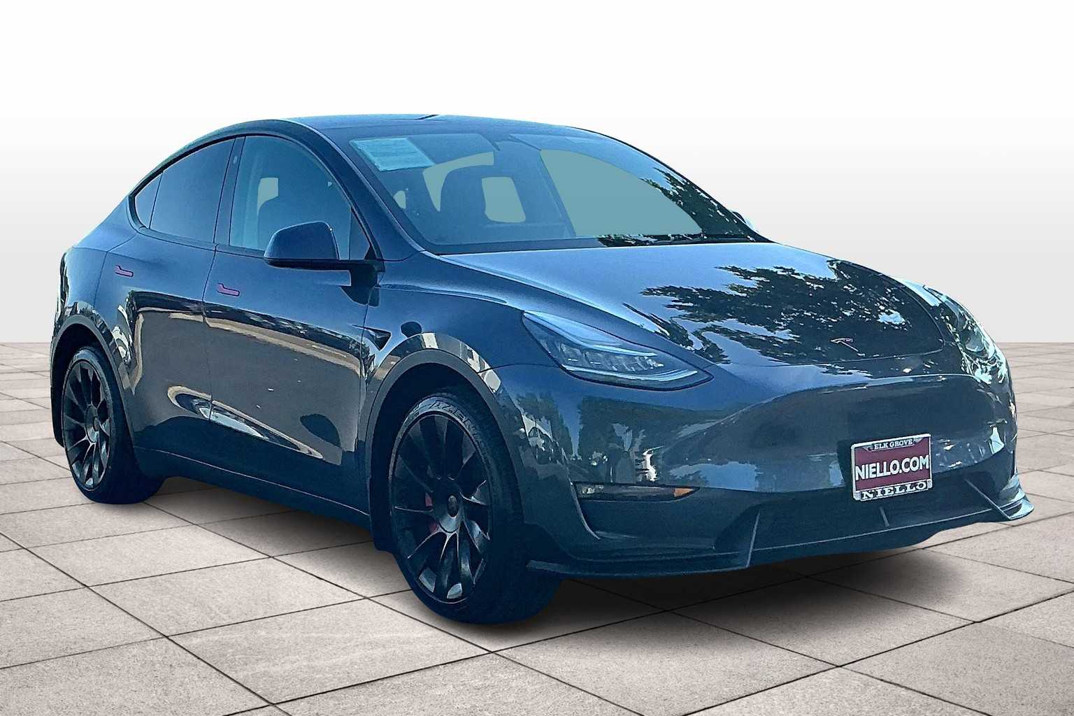 Used 2021 Tesla Model Y Long Range with VIN 5YJYGDEE0MF239498 for sale in Kansas City