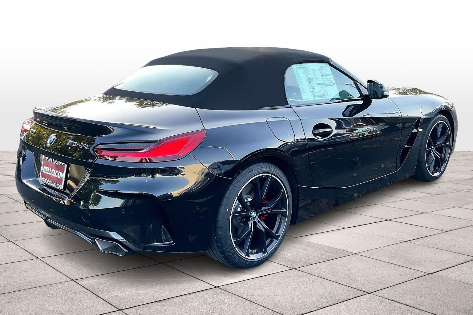 2026 Bmw Z4 M40i Roadster photo 4