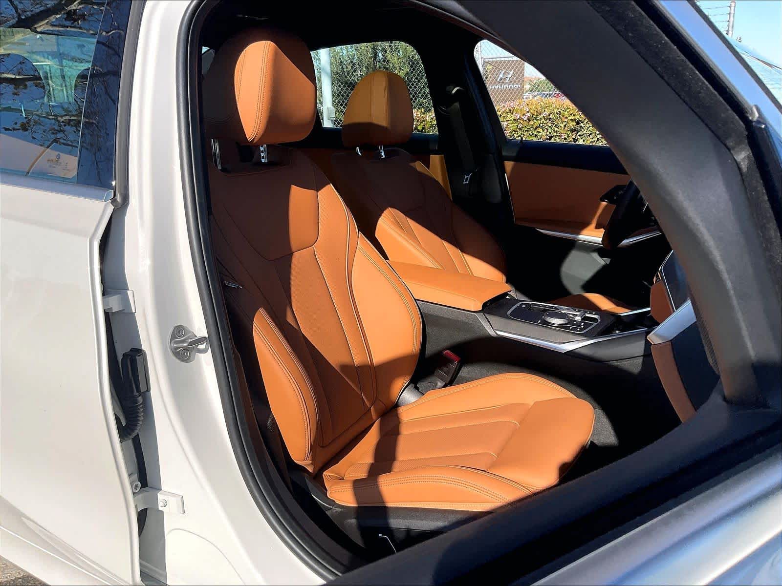 2024 BMW 330i xDrive 330i xDrive photo 3