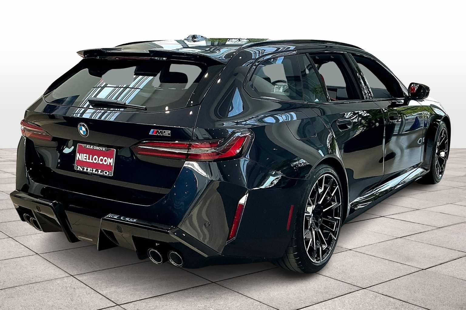 2026 Bmw M5 5 Touring photo 4