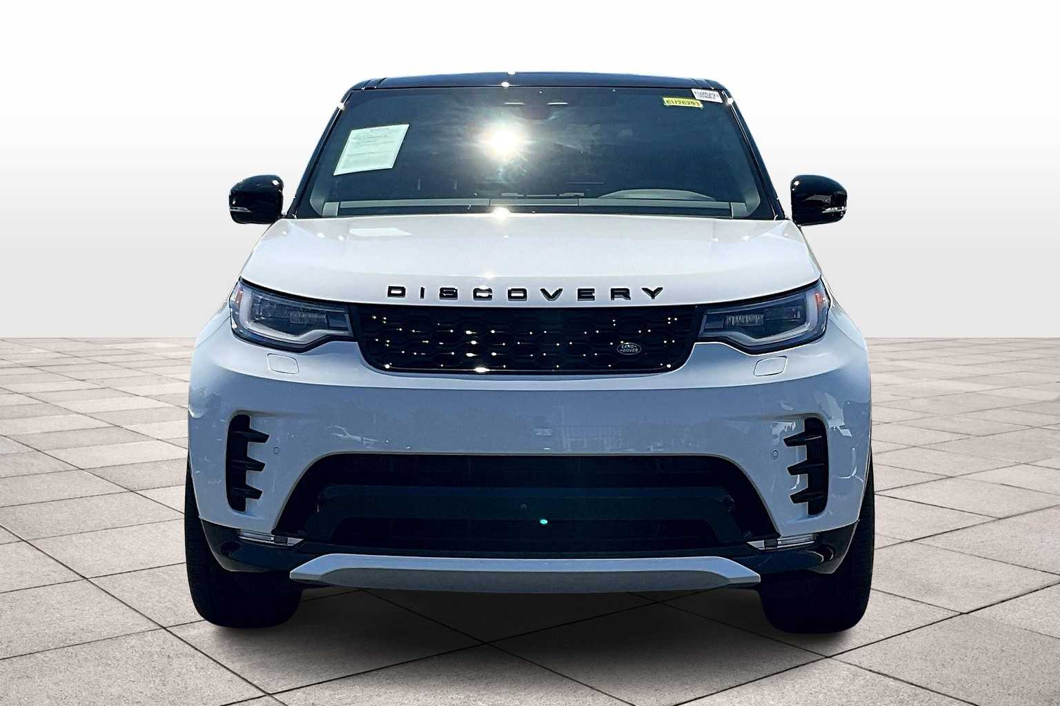 2025 Land Rover Discovery SE photo 3