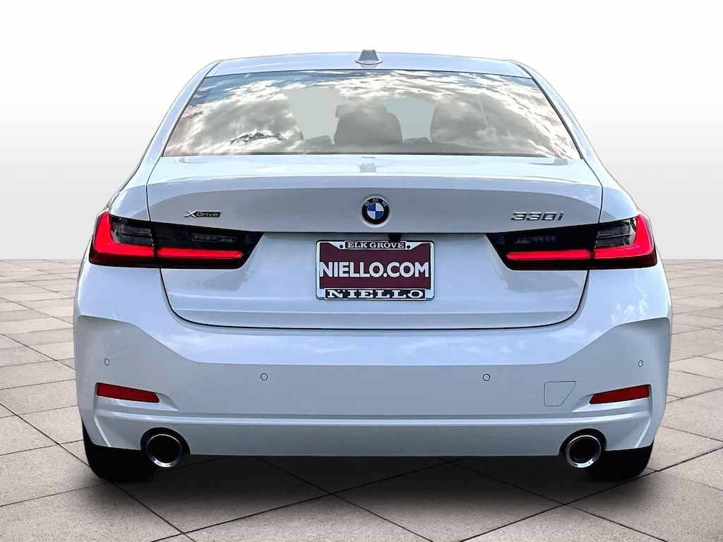 New 2026 BMW 330i xDrive Sedan