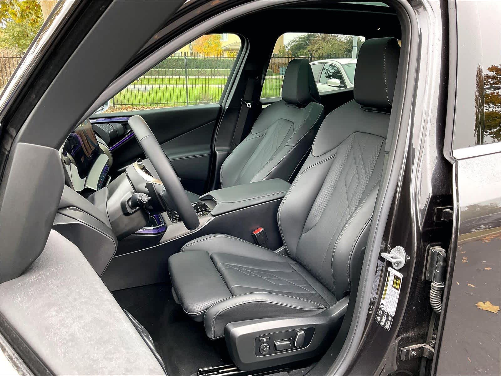 2025 BMW X3 30 - Photo 25