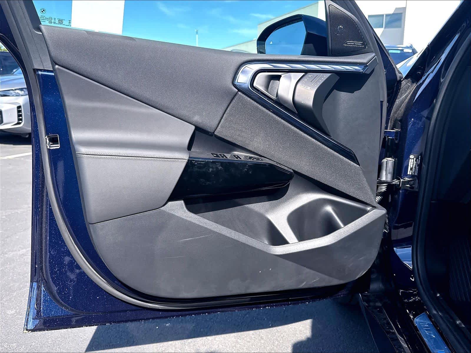 2026 BMW X3 30 - Photo 24