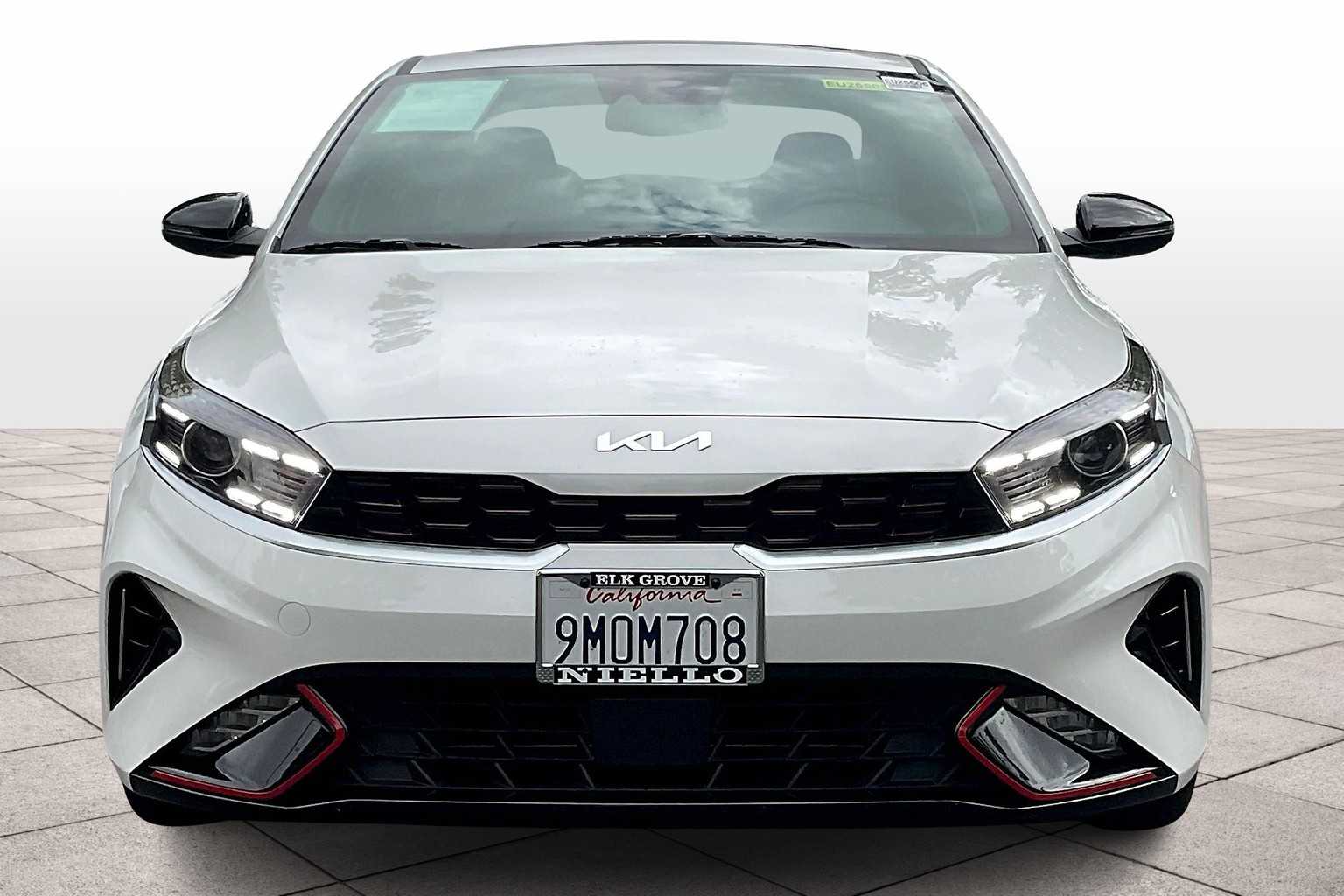 2024 Kia Forte GT-Line photo 3