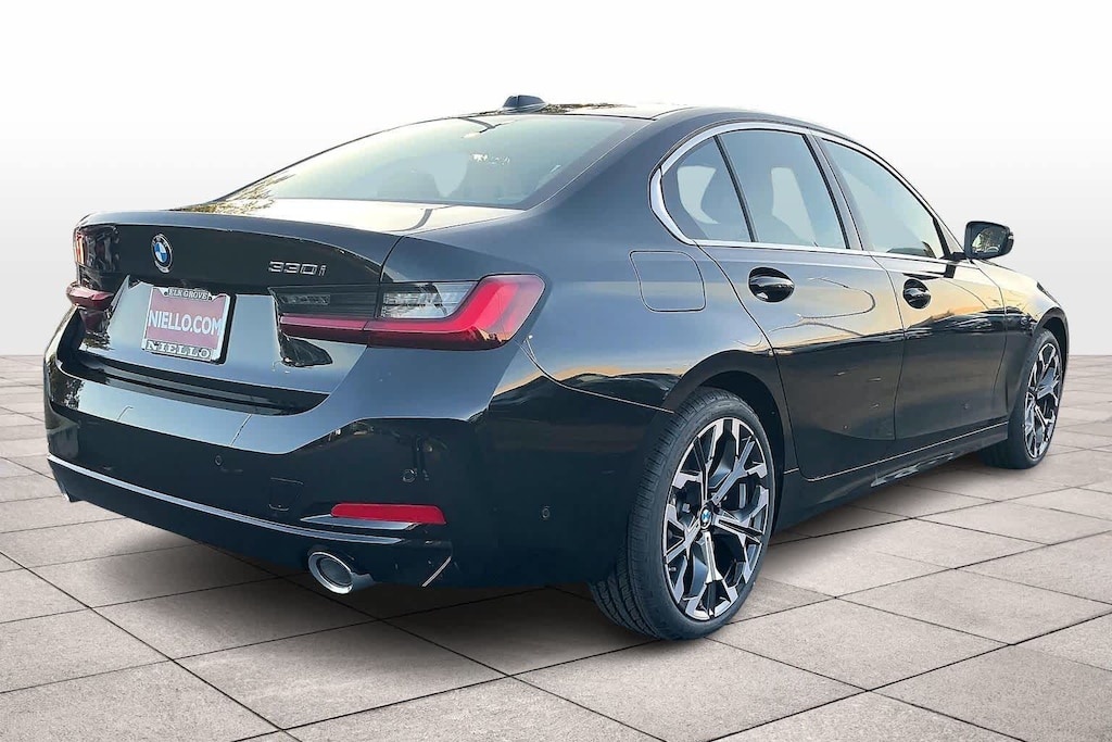 New 2026 BMW 3 Series 330i Sedan