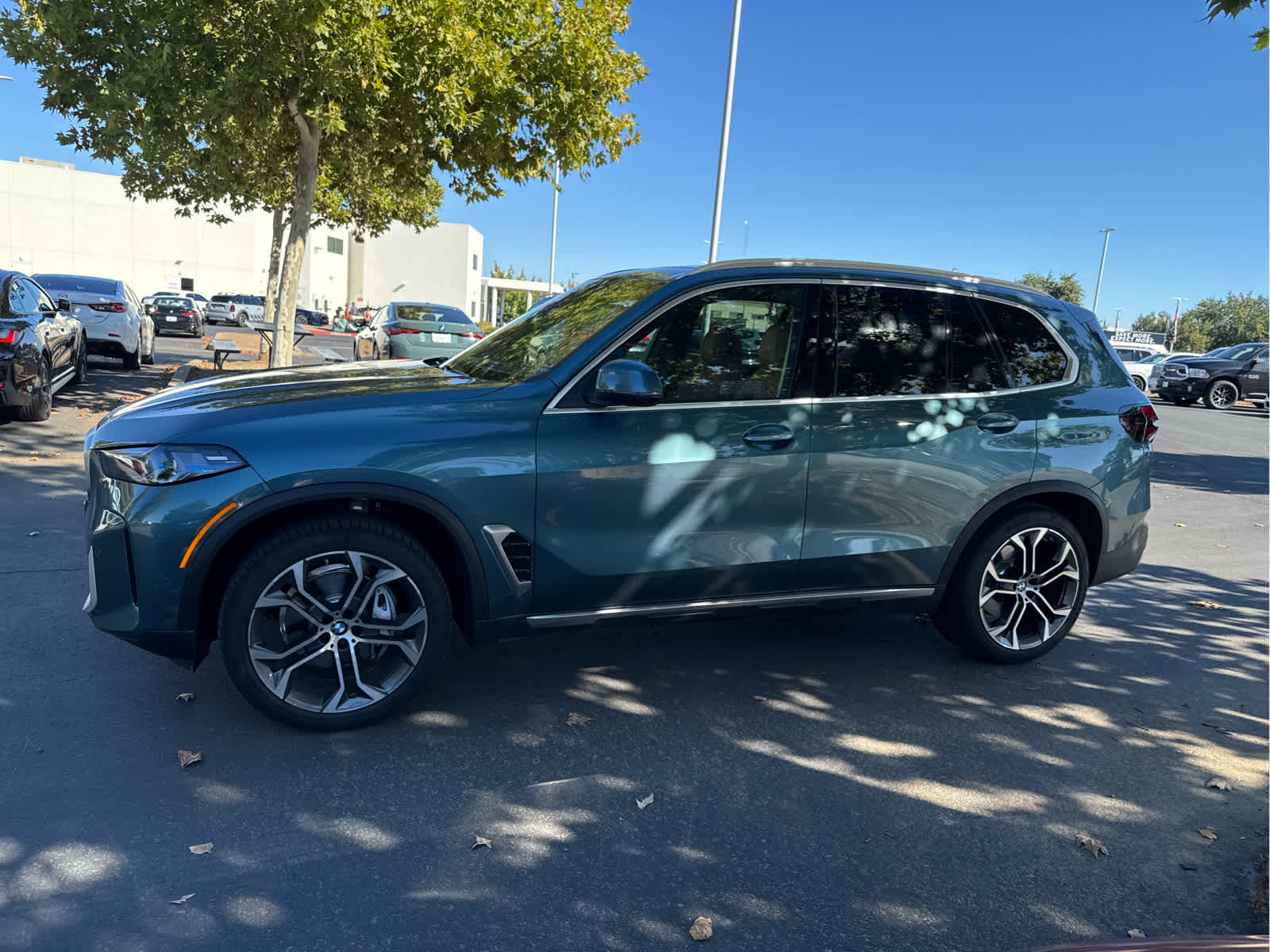 2025 Bmw X5 sDrive40i photo 2