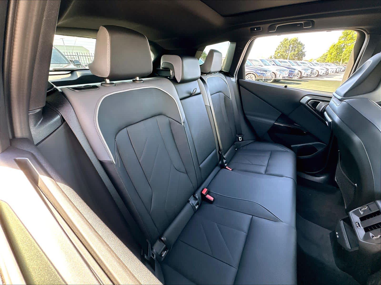 2026 BMW X3 30 - Photo 10