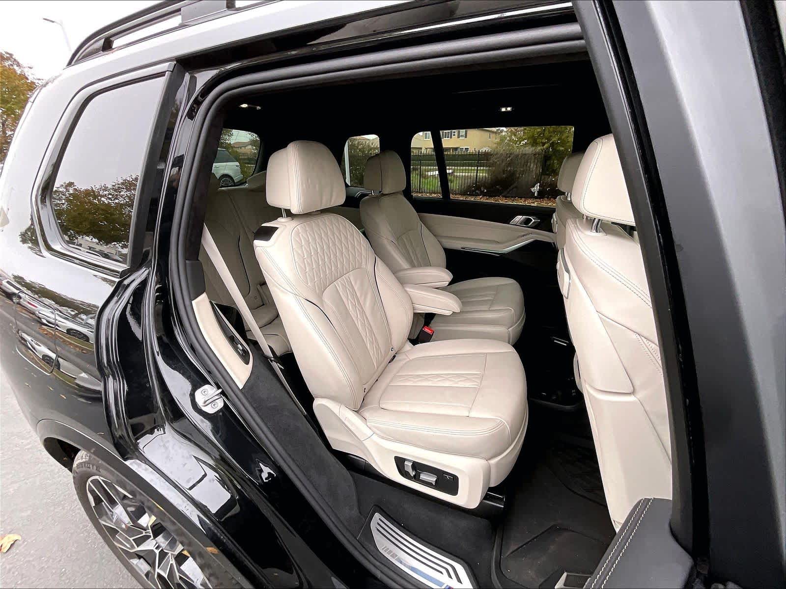 2025 BMW X7 M60i - Photo 27